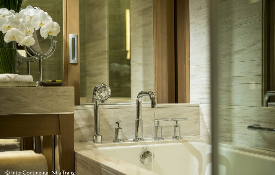 Junior Suite Ocean View High Floor