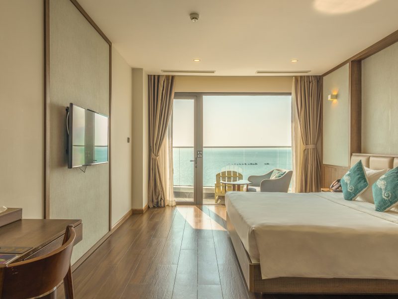 Deluxe Ocean Panorama King/Twin