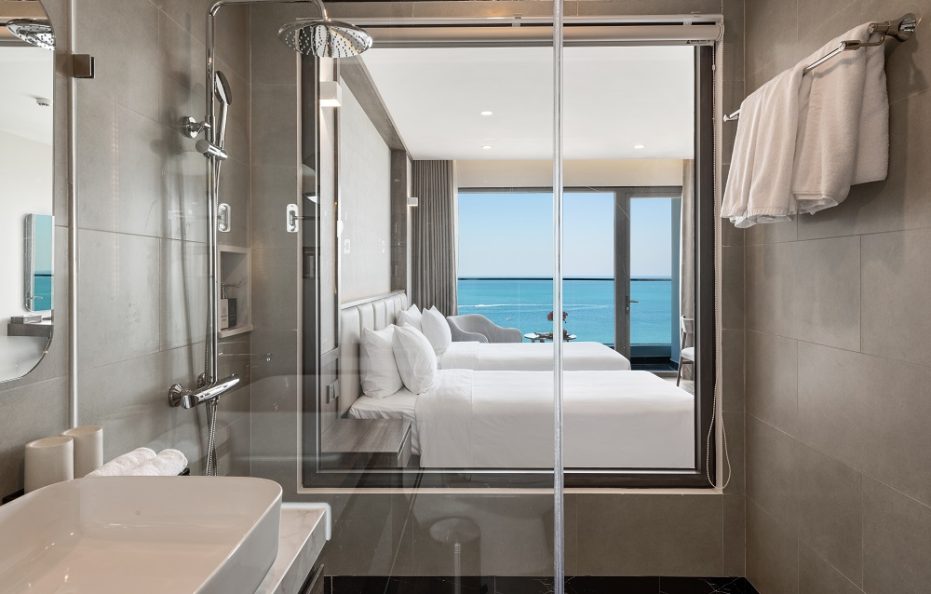 Deluxe Ocean Panorama King/Twin