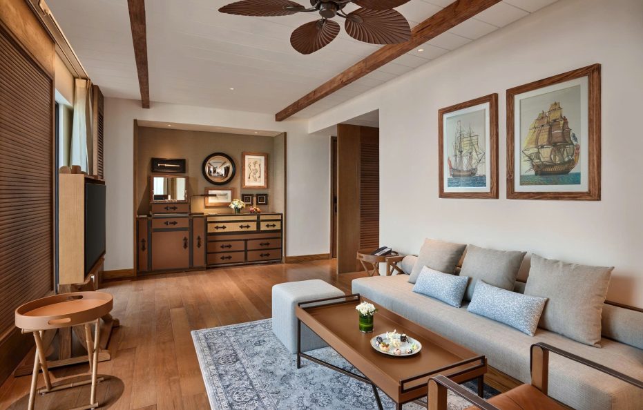 Admiral Suite with Oceanfront Seaview
