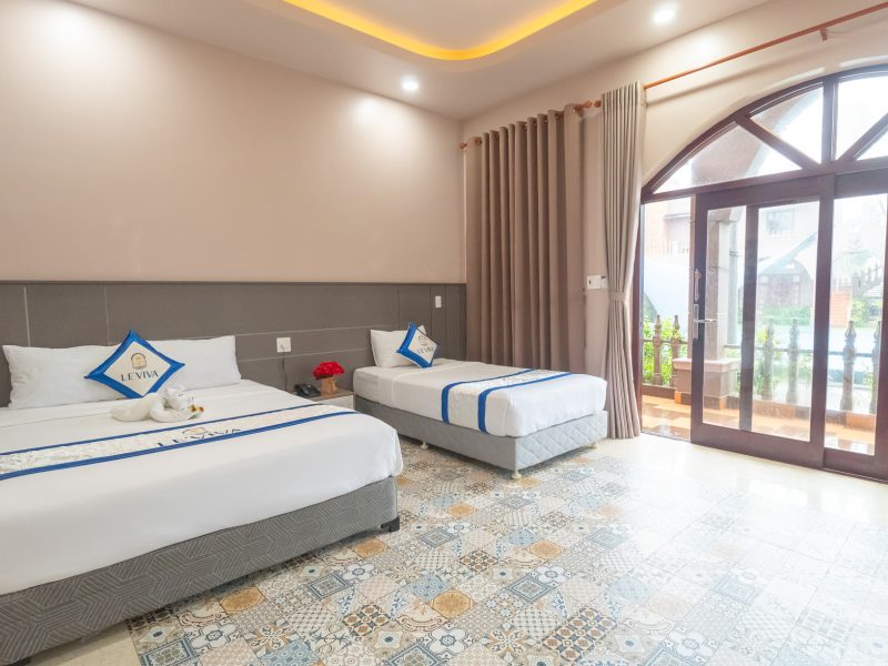 Premium Pool View Triple