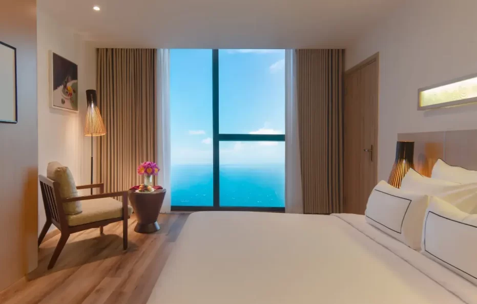 Premium Royal Beachfront Double/Twin