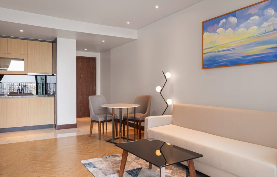 One Bed Room Family Suite City View