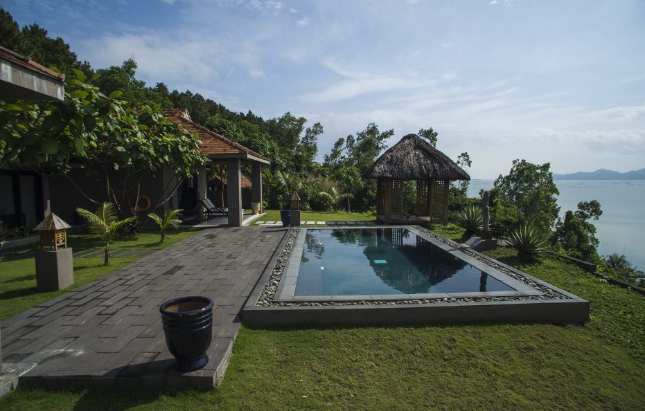 2 Bedrooms Hillside Pool Villa