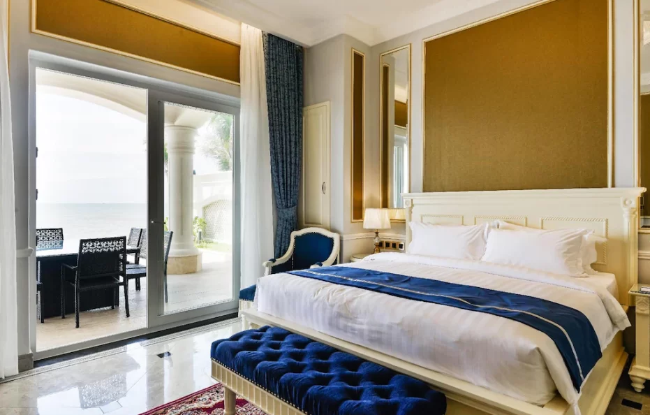 Villa Beach Front – 4 Bedrooms – Private Pool