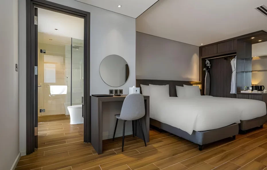 Connecting Family Room