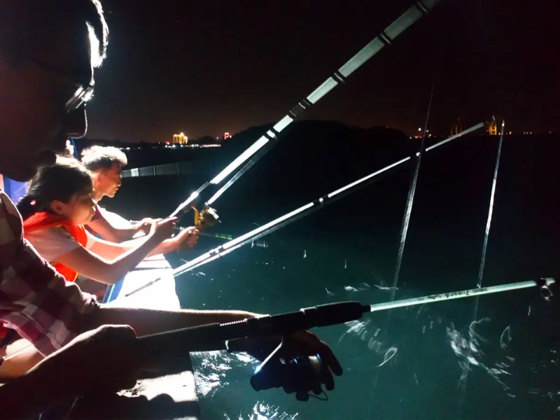 [PHÚ QUỐC] TOUR CÂU MỰC ĐÊM NGẮM HOÀNG HÔN