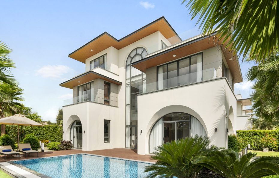 4 Bedroom Ocean Pool Villa