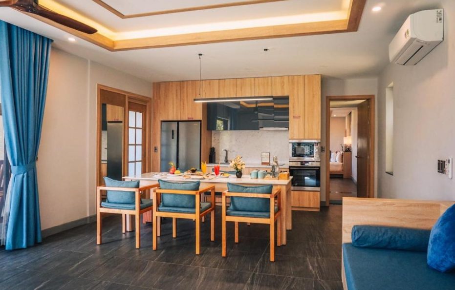 4 Bedrooms Hillside Pool Villa