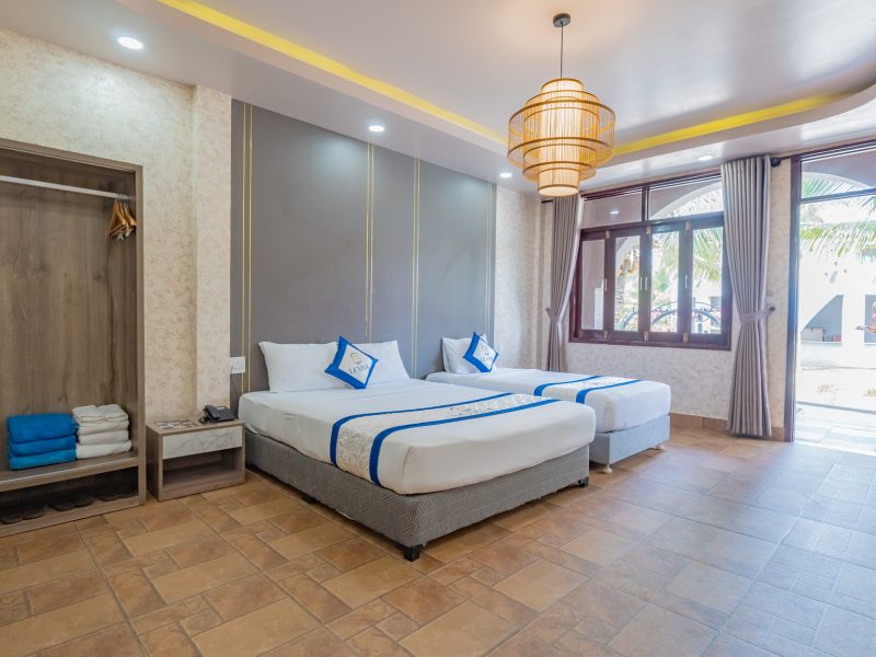 Deluxe Garden View Triple