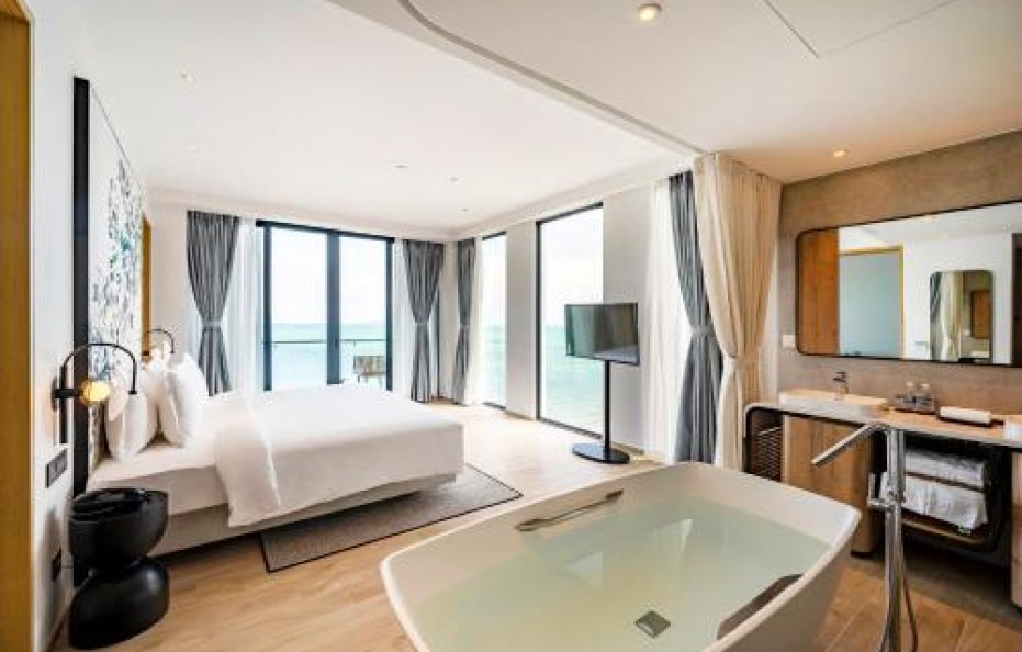 Premier Suite Ocean View