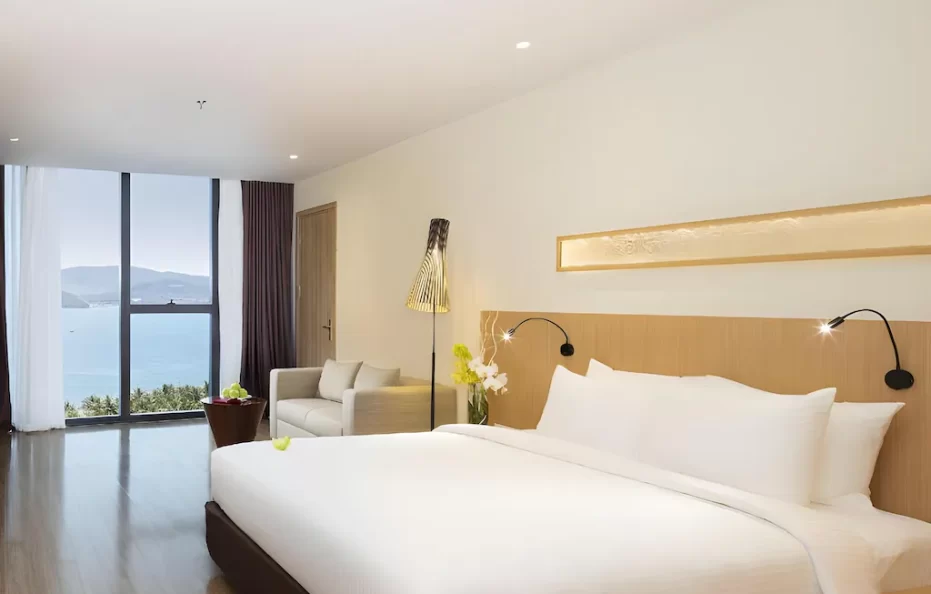 Premium Deluxe Beachfront Double/Twin