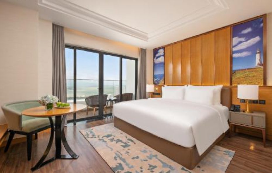 Three – bedroom Suite Oceanview