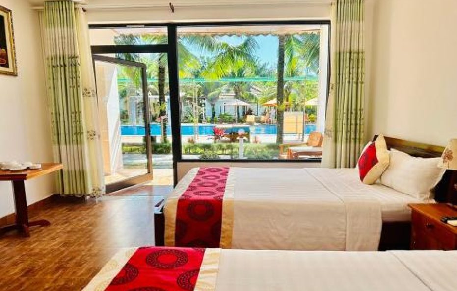 Deluxe Pool View Bungalow