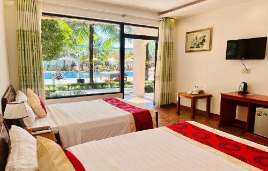 Deluxe Pool View Bungalow