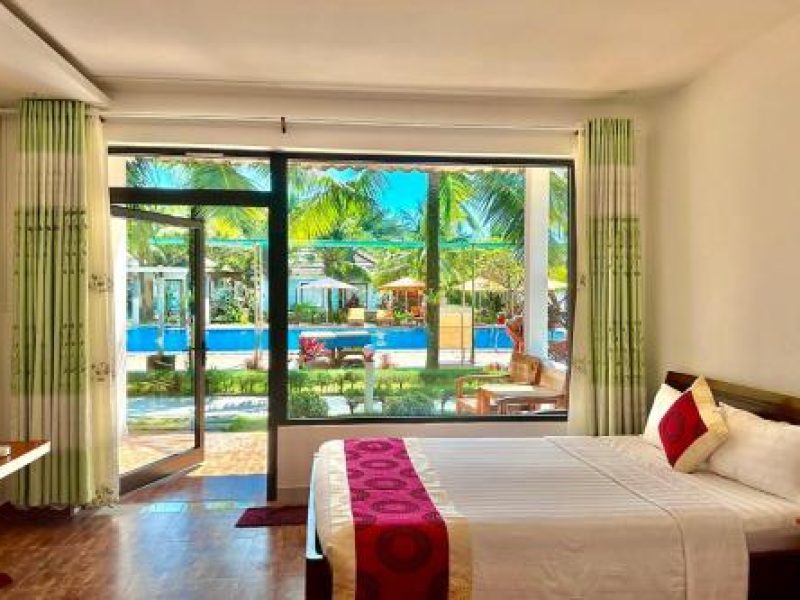 Deluxe Pool View Bungalow