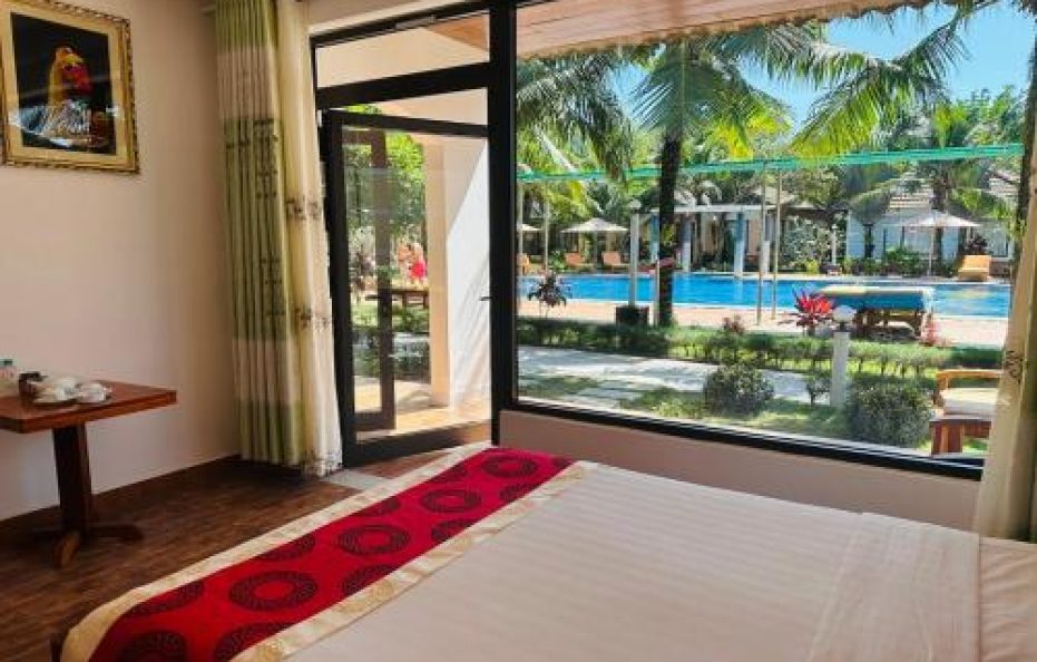 Deluxe Pool View Bungalow