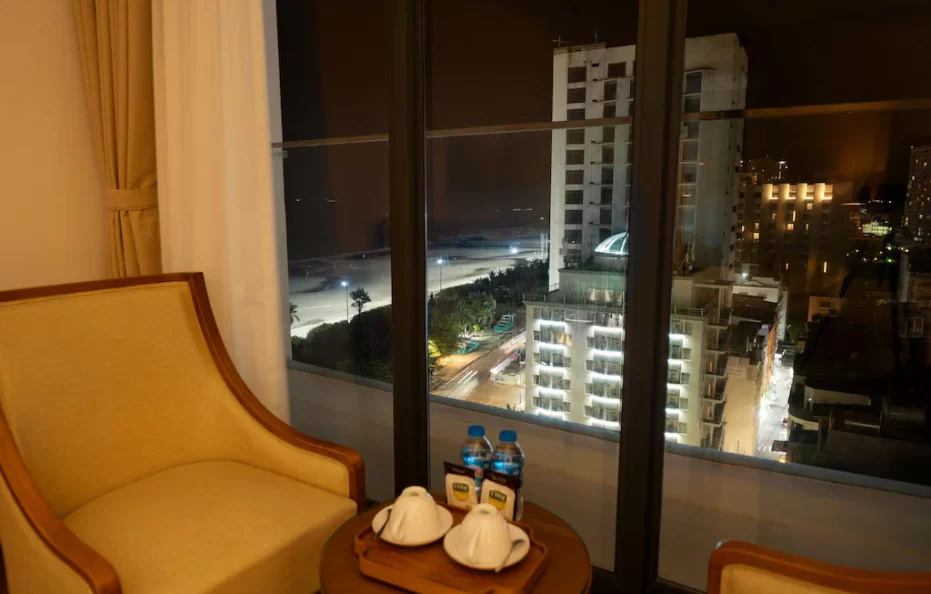 Deluxe Ocean View ( Balcony )