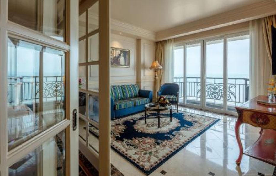 Residence 2-Bedroom Family Suite