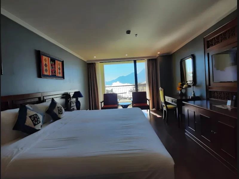 Superior Mountain View