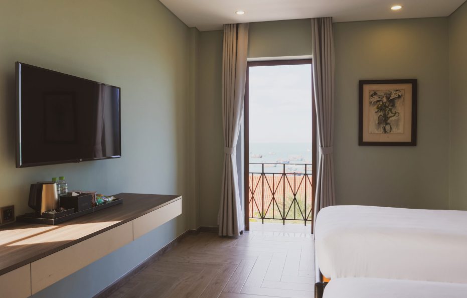 Deluxe Twin Sea View (Tòa I – 302-304 Sorrento)