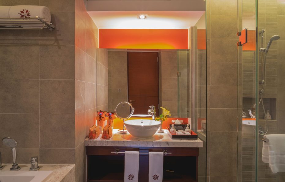 Two Bedroom Suite Beachfront with Private Pool