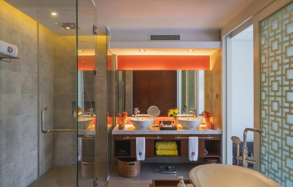 Two Bedroom Suite Beachfront with Private Pool