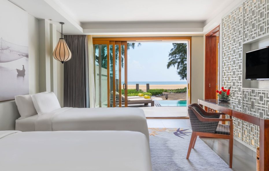 Two Bedroom Suite Beachfront with Private Pool