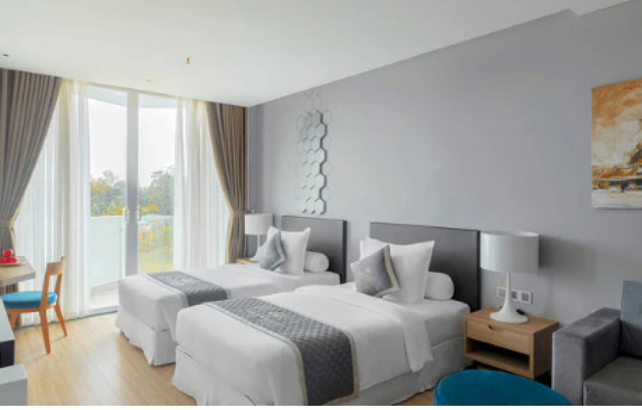 Superior Valley View