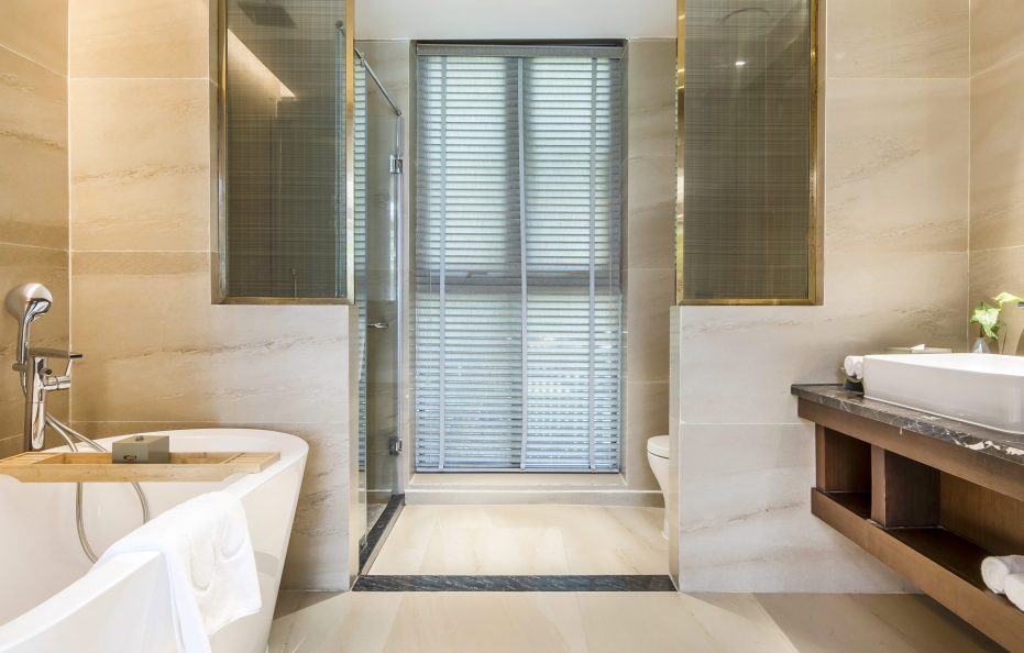 Bungalow with Pool View