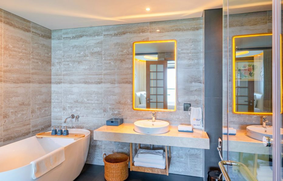 Signature Ocean Suite