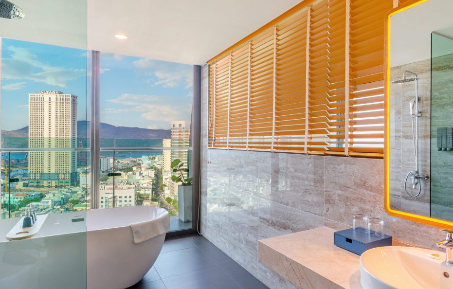 Executive Ocean Suite