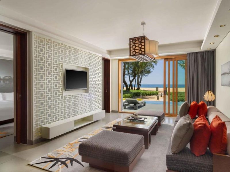 Beachfront One Bedroom Suite