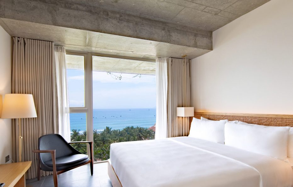 The Sứ Ocean/ Deluxe Oceanfront