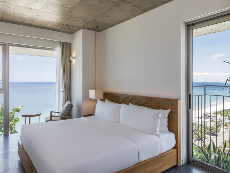 The Sứ Ocean/ Deluxe Oceanfront