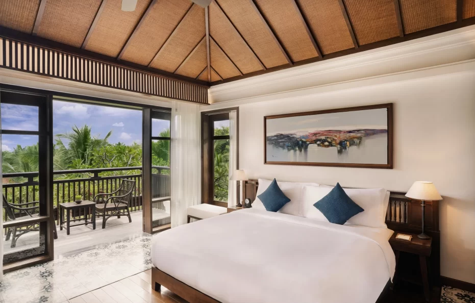 Three-Bedroom Hill Top Pool Villa