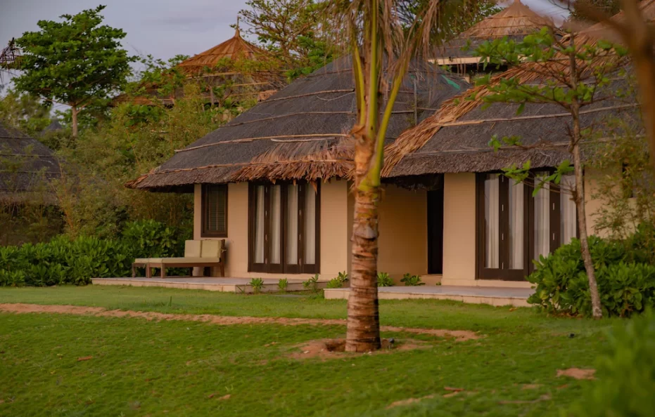 Deluxe Beachfront Bungalow
