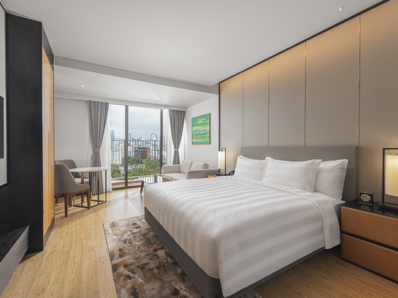 Deluxe Studio City View