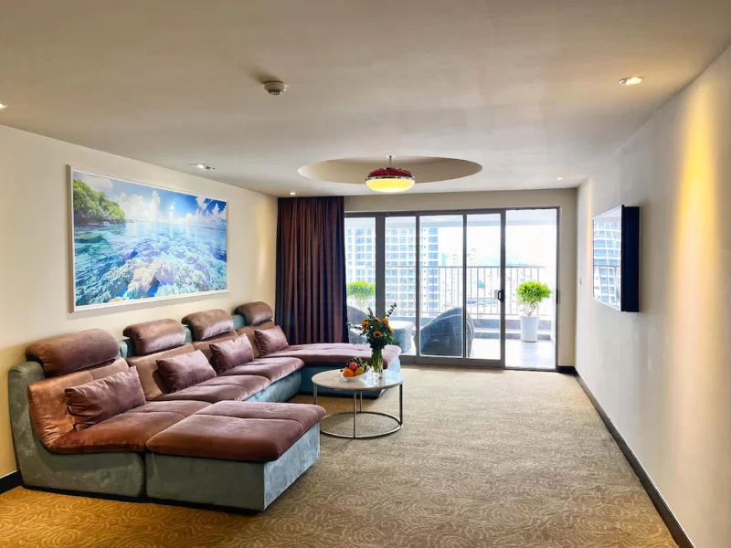 2-Bedroom Suite
