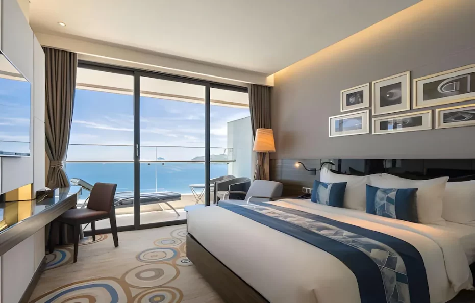 Premier Oceanview Balcony Double/Twin
