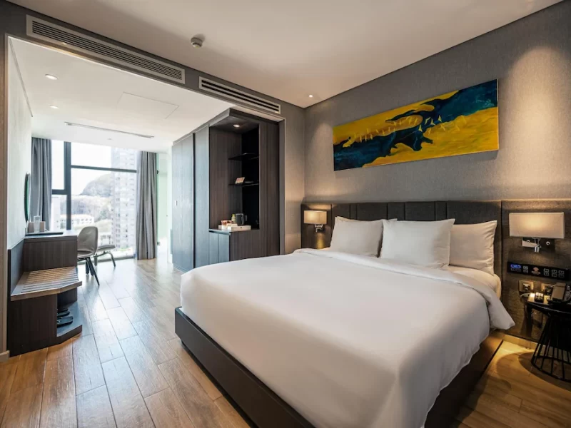 Partial Ocean View 1 Bedroom