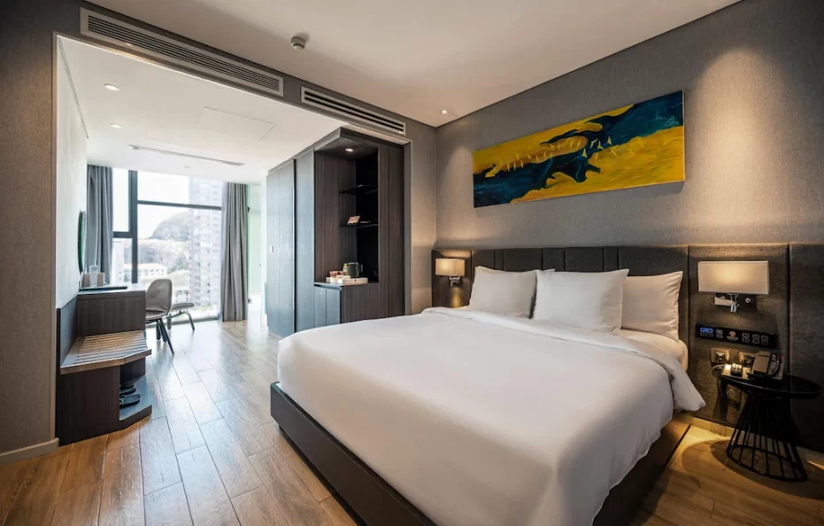 Partial Ocean View 1 Bedroom