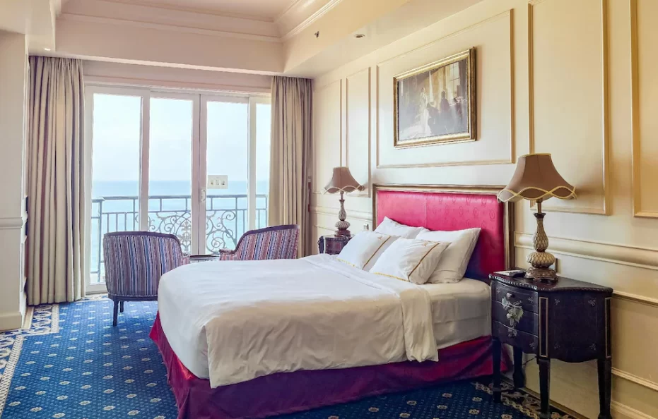 Residence 2-Bedroom Family Suite