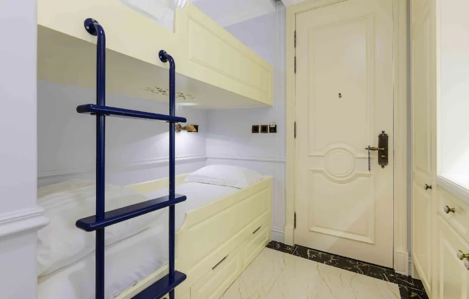 Premium Deluxe Double / Twin GV