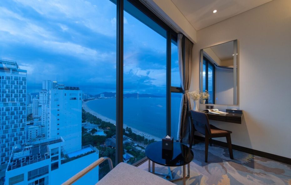 Grand Deluxe Seaview Double/Twin