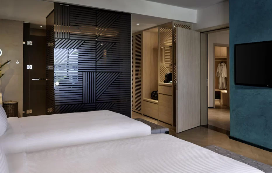 Premium Family Suite