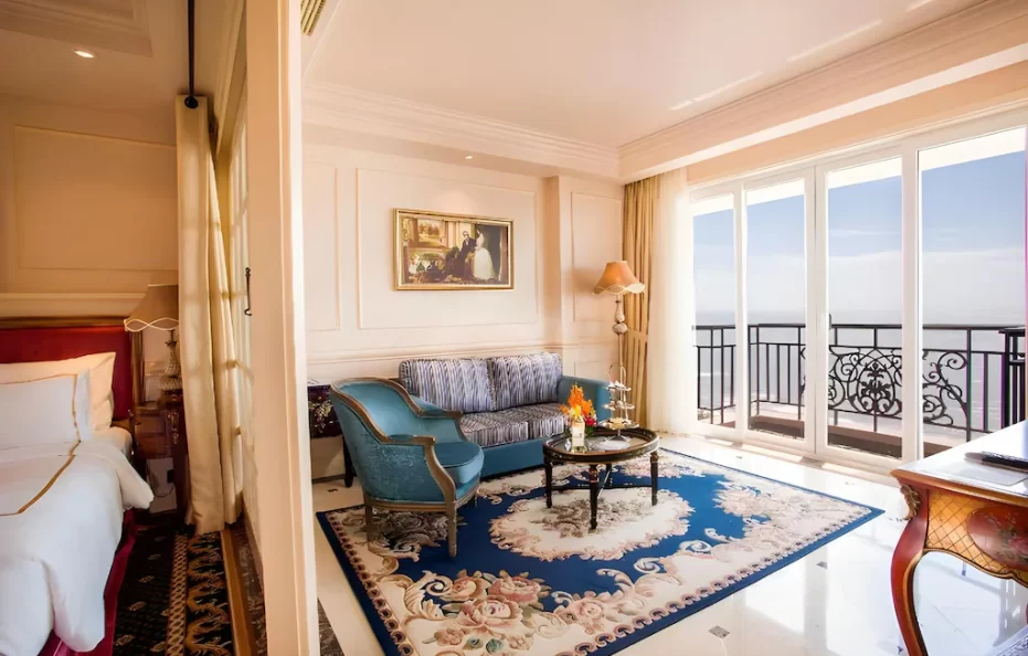 Residence 2-Bedroom Family Suite