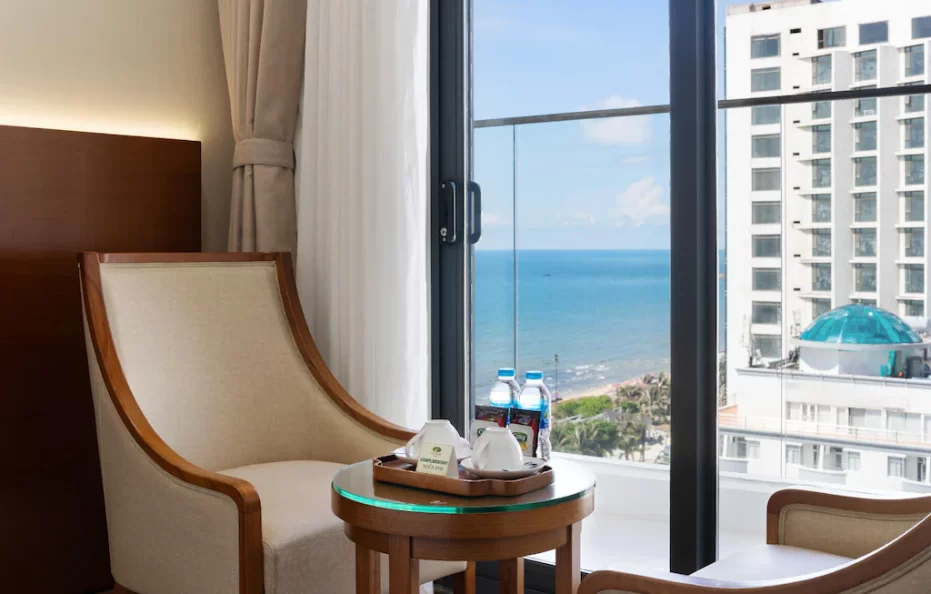 Deluxe Ocean View ( Balcony )