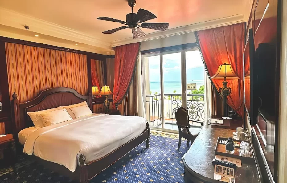 Heritage Deluxe King/Twin Ocean view