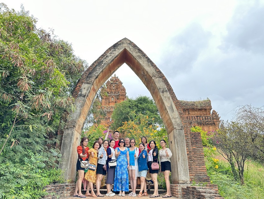 TOUR NINH CHỮ | LÀNG MÔNG CỔ TANYOLI | HANG RÁI | VỊNH VĨNH HY